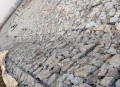 河道现大量成扎钞票,2017年石笼网干砌河道多少钱一立方？