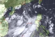 韦帕将正面袭击广东,台风“韦帕”侵袭广东，湛江珠海受灾严重：狂风卷暴雨，马路只见巨浪不见骑车人，两万多人转移，你怎么看？