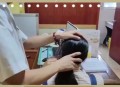 吃冰激凌突发脑结冰,冰淇淋里面结冰了可以吃吗？