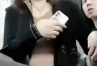 孕妇拒让座遭辱骂,拒绝给孕妇让座