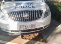将私车改为白色警车,警车挂民用牌照合法吗？