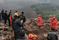 贵州垮塌桥事发瞬间,毕节发生一起山体垮塌，已致1人死亡6人失联，救援进行中, 你怎么看？