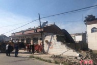 一饭店房顶发生塌陷,饭店坍塌29名遇难者如何赔偿？