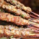 脖子被扎多根烧烤签,猪颈肉烧烤串切法？
