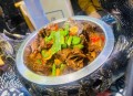 凤凰古城百人抢鸭子,凤凰鸭做法？