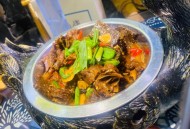 凤凰古城百人抢鸭子,凤凰鸭做法？