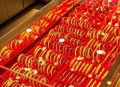 上千万金饰被冲走,金店被洪水冲走捡到黄金算谁的？