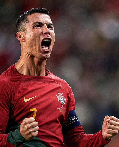 C罗40岁夺第36冠,c罗36岁为什么还没退役?