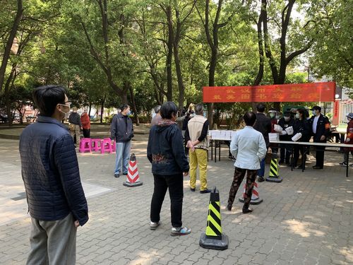 尔滨居民排队装空调,哈尔滨工程大学宿舍有空调吗?