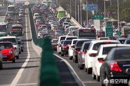 乡道因高温爆裂拱起,河南一乡道因高温爆裂拱起 乡道因高温爆裂拱起,河南一乡道因高温爆裂拱起