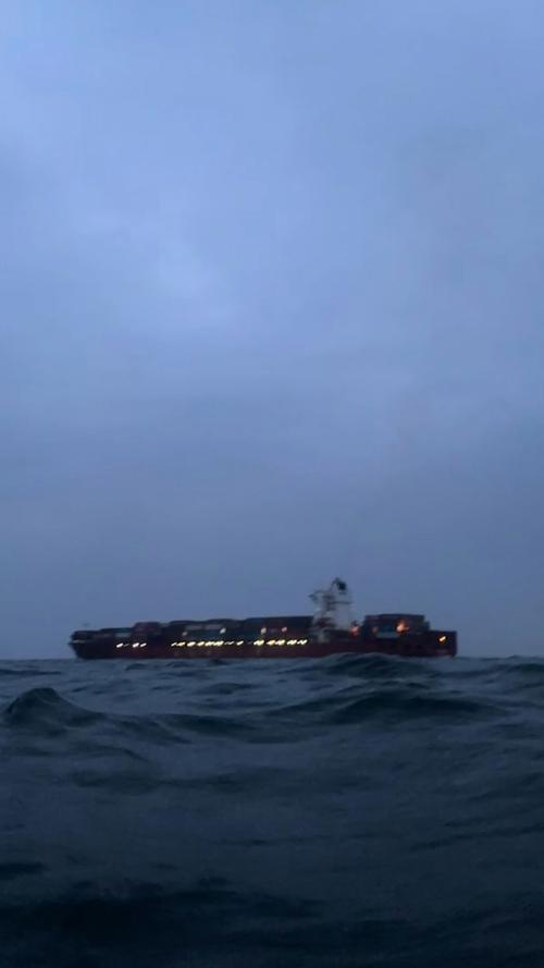 船只侧翻2人遇难,铅山县8人网约皮划艇分乘2艘漂流,其中一艘发生侧翻,造成1人死亡2人失联,你怎么看?