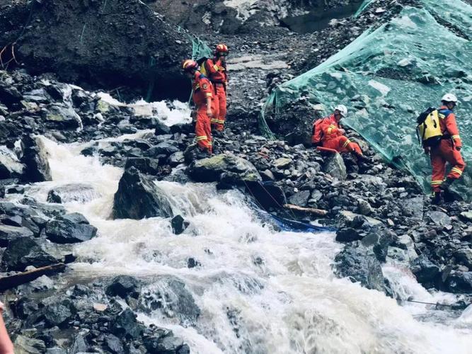 四川雅安发生泥石流,雅安发生泥石流在什么位置?