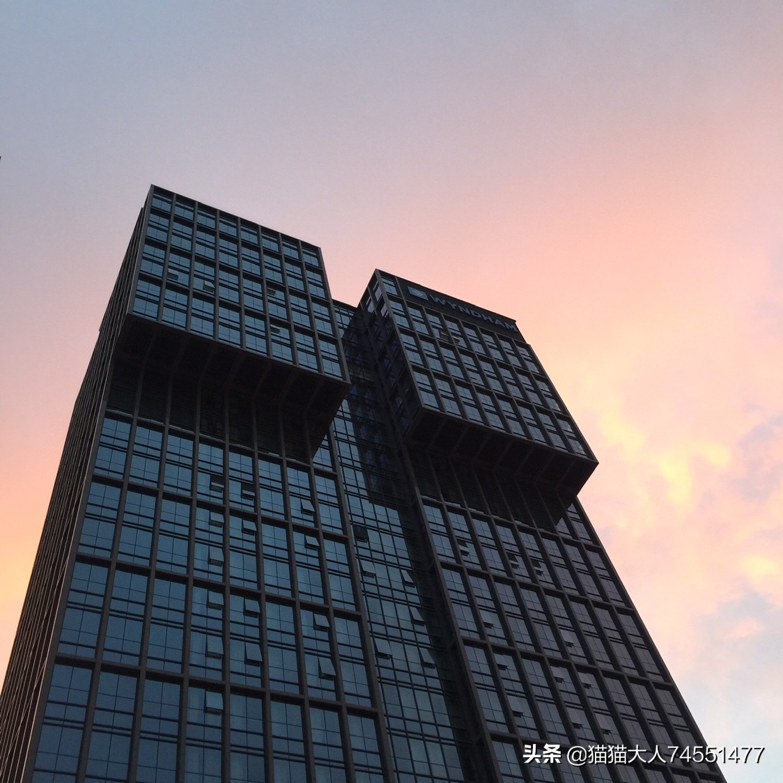 保时捷车主别车被拘,保时捷车主多次别车