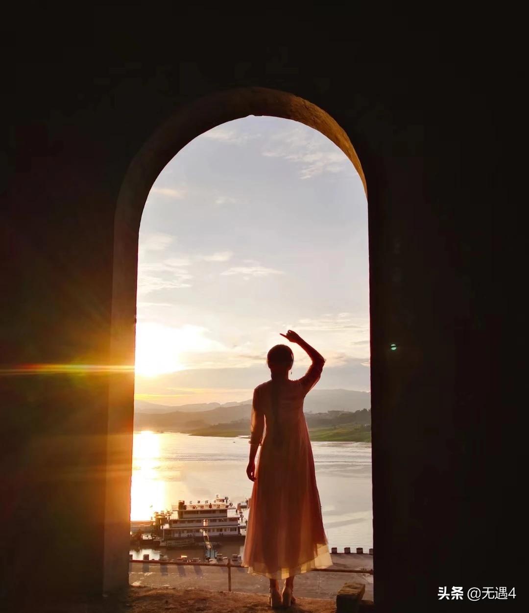 四川通报直升机起火,成都为啥每天都有直升机在飞？