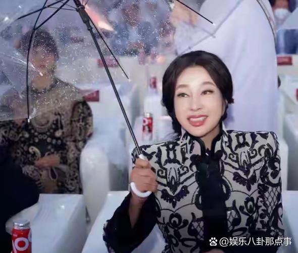 刘晓庆被曝偷税漏税,刘晓庆被曝偷税漏税视频