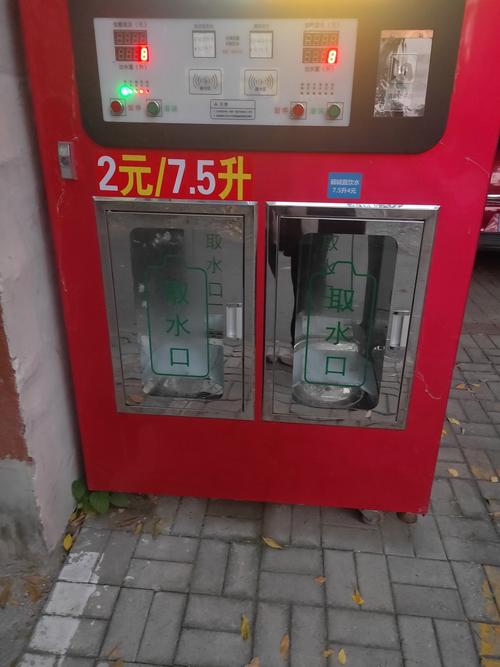 一小区自来水呈红色,自来水呈现红色