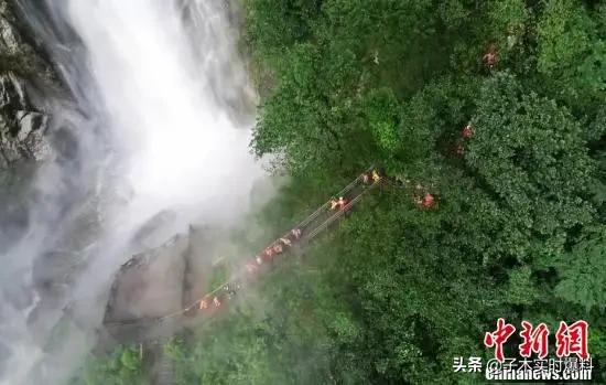 一月2次袭击中国游客,宜春明月山风景区遭暴雨袭击突发山洪118名游客被困5小时, 你怎么看? 一月2次袭击中国游客,宜春明月山风景区遭暴雨袭击突发山洪118名游客被困5小时, 你怎么看?