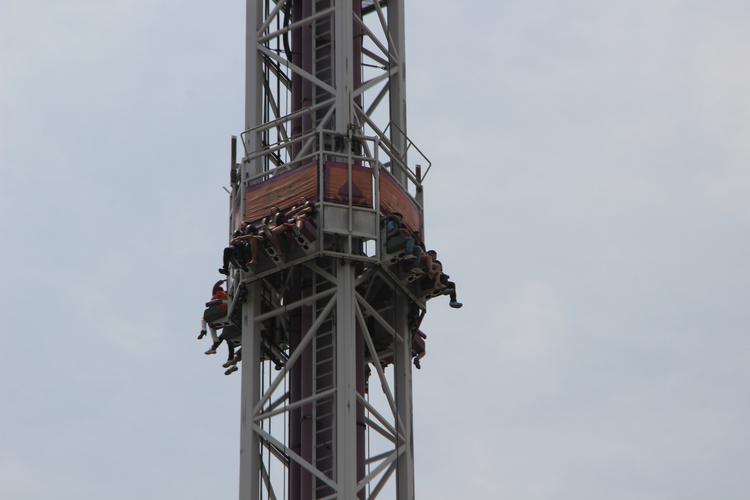 方特跳楼机高空悬停,方特高空项目