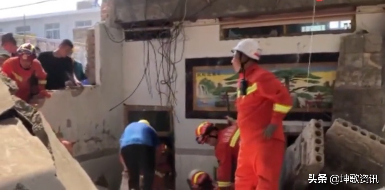 一饭店房顶发生塌陷,临汾一饭店坍塌,死伤多少人?是不是楼板房都要拆除了? 一饭店房顶发生塌陷,临汾一饭店坍塌,死伤多少人?是不是楼板房都要拆除了?