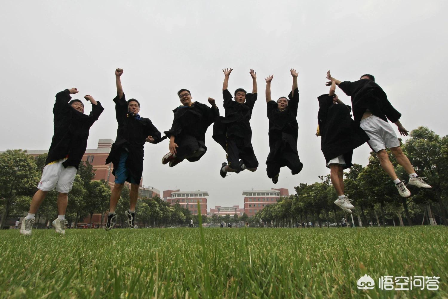 没课也不能待在寝室,一直不上班可以一直住宿舍吗？
