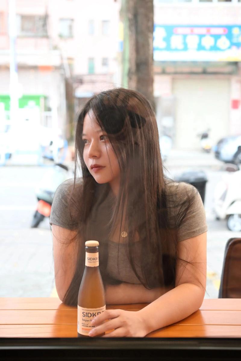 主播摆拍争男友被拘,抖音上的主播拍照都是真的吗?