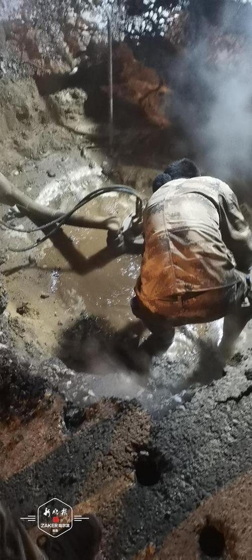 供热主管线爆裂致1死,供热管道破裂造成的损失由谁赔偿?