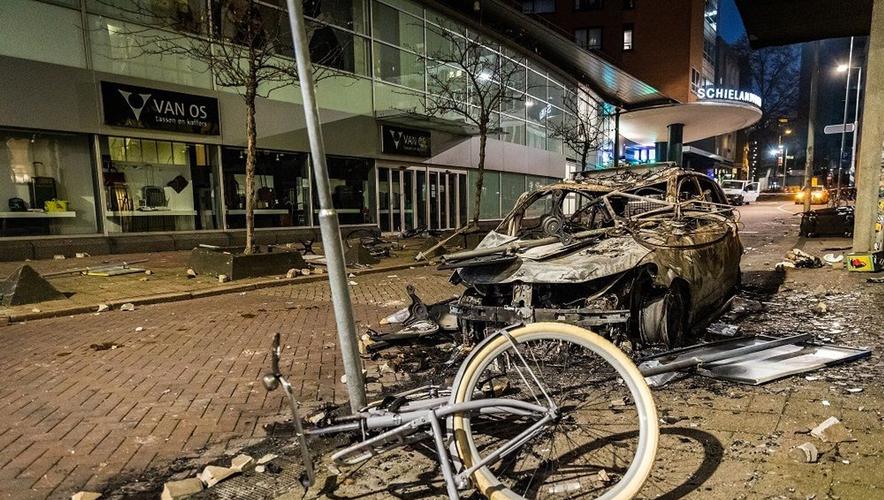 美全面禁12国家入境,2021年12月荷兰入境要求?