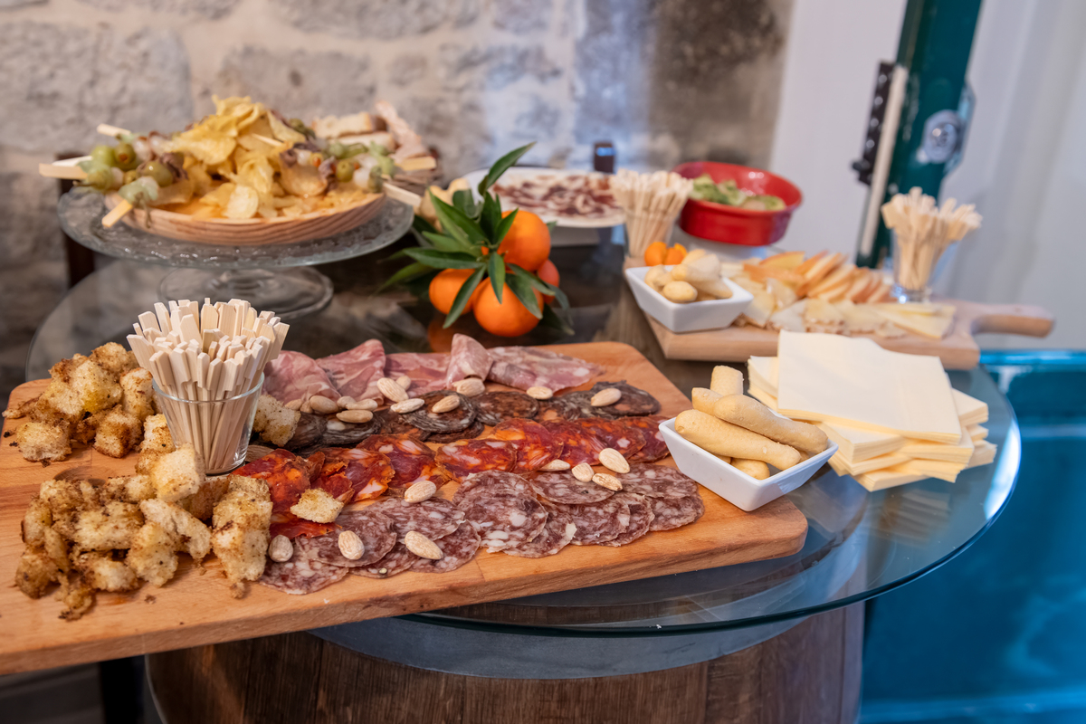 把烧烤摆到英国街头,BBQ的意思?